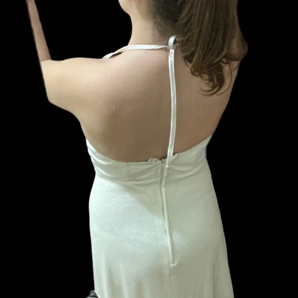 WHITE DRESS🐑 - Picture 4 of 8